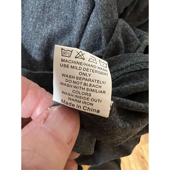 Feminist Ruth Bader Ginsburg RBG Quote Girl With Book Women T-Shirt S - Picture 6 of 6